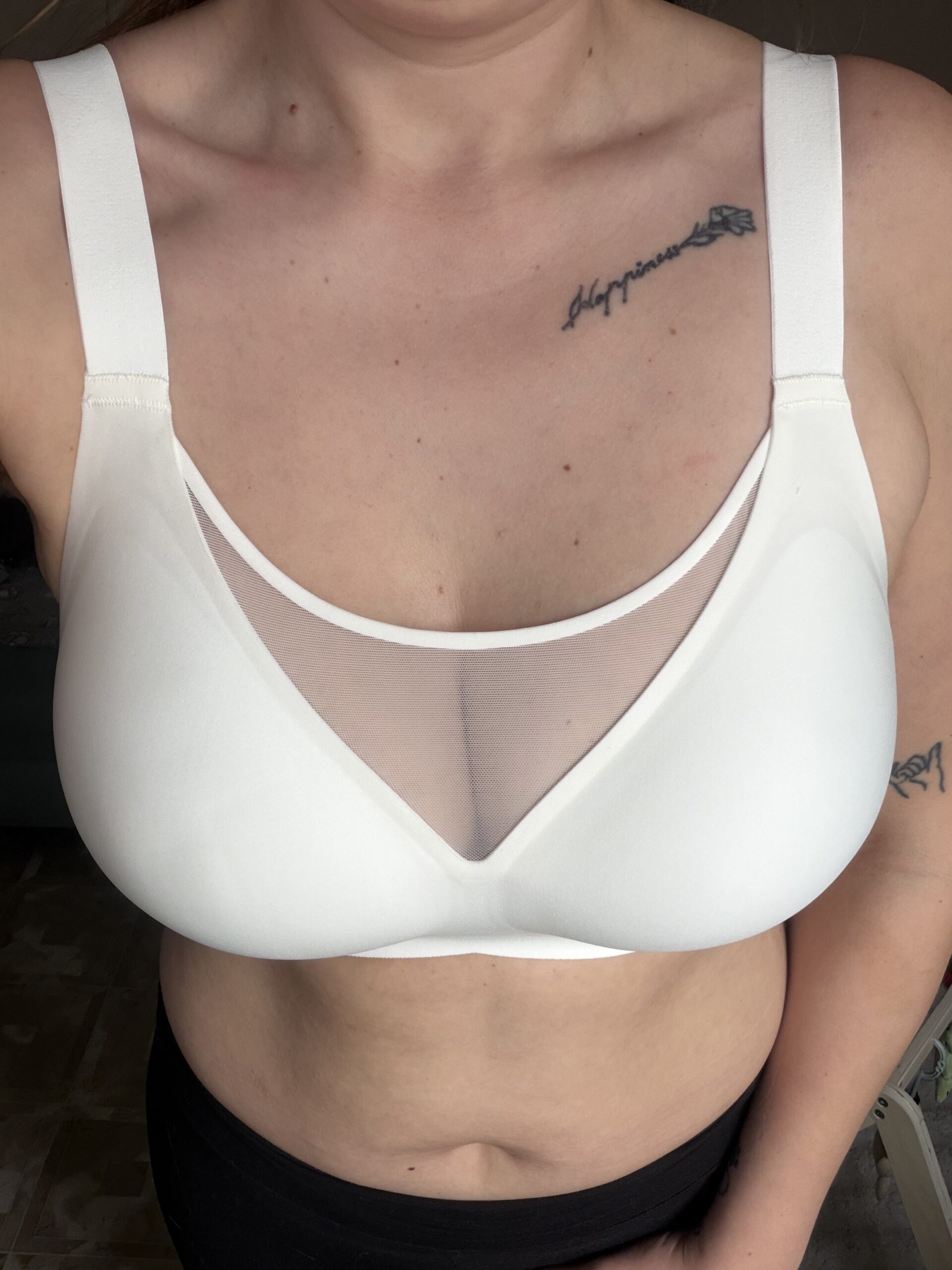 Bezešvá podprsenka Magnolia